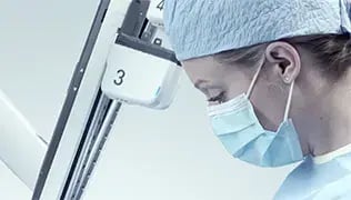 da-vinci-vs-laparoscopic-endometriosis-video-thumb